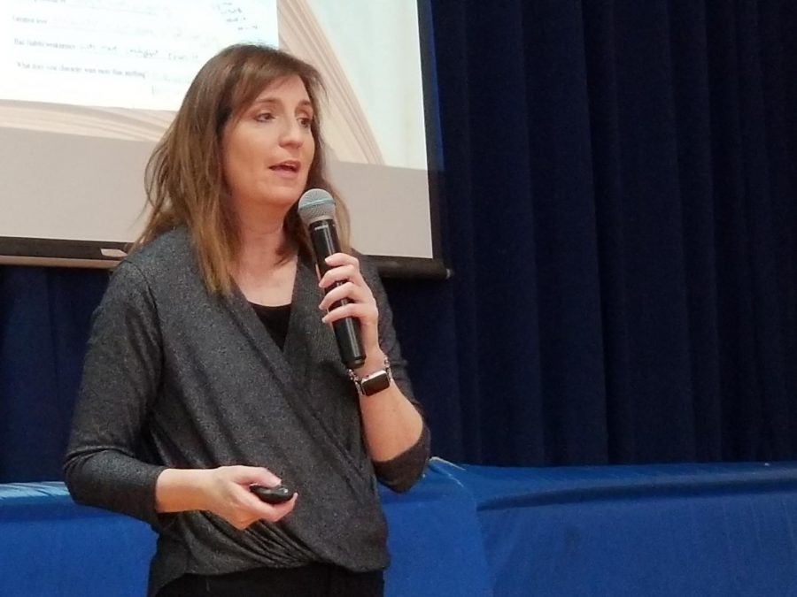Childrens+author+Wendy+Mass+has+written+two+dozen+novels.+She+spoke+about+character+development+with+students+at+Patrick+M.+Villano+School+on+Friday.