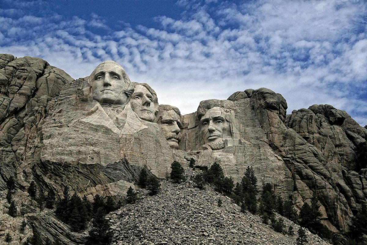 Mount Rushmore is a national memorial in South Dakota that honors former presidents George Washington, Thomas Jefferson, Theodore Roosevelt and Abraham Lincoln.