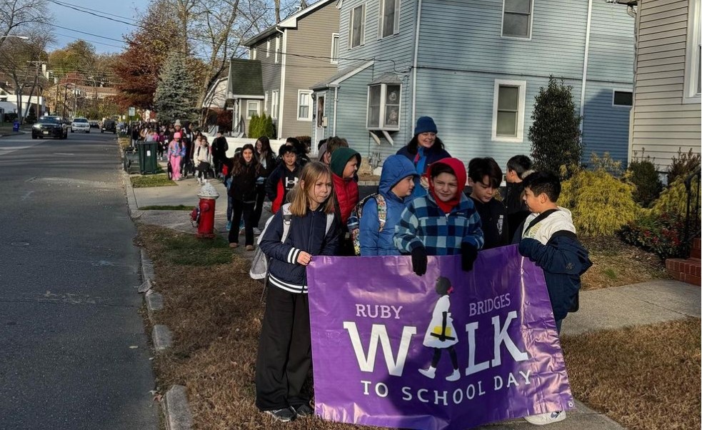 Students walk along Palisade Avenue, then turned left onto Linwood Avenue to travel to school.